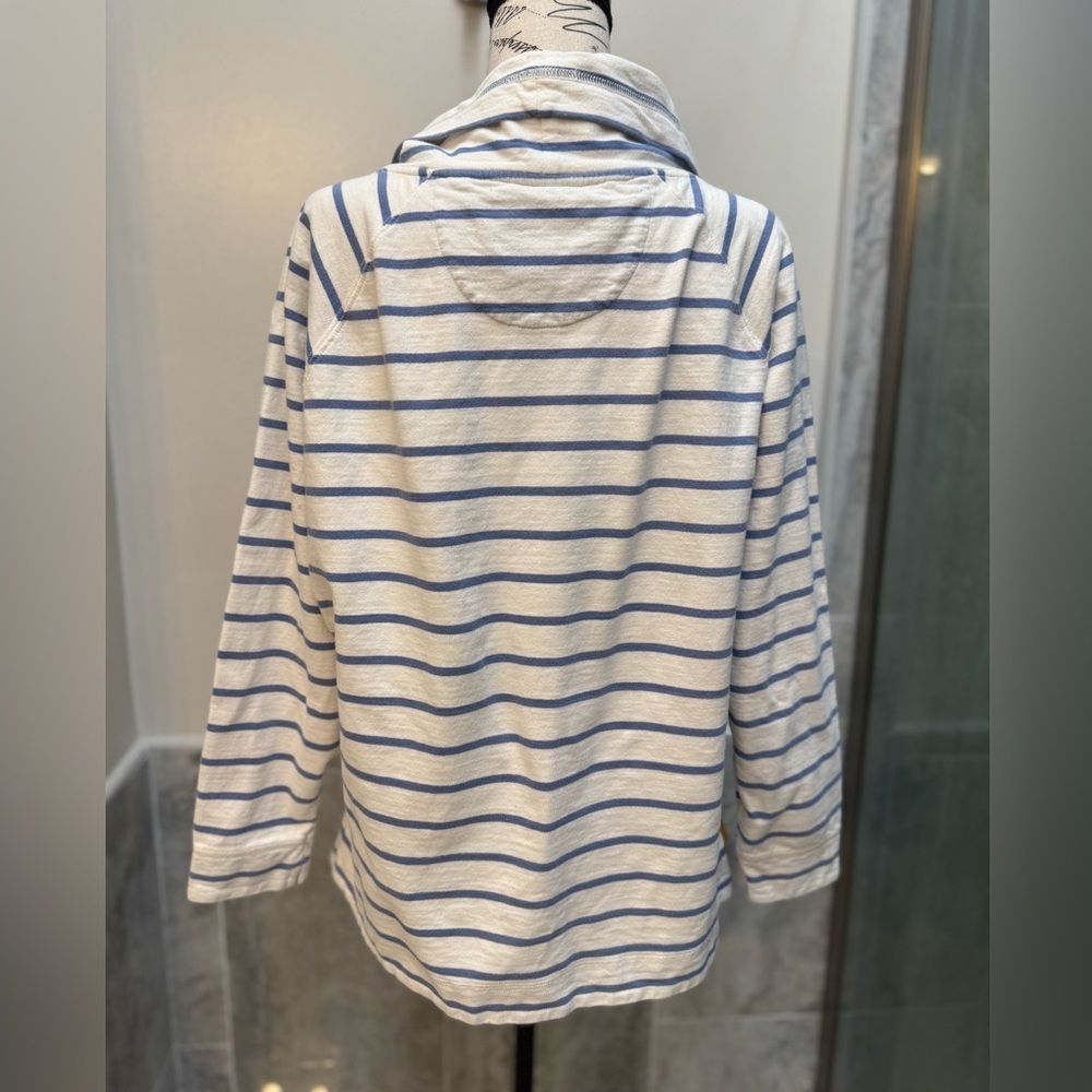 Orvis Women’s Lightweight Blue and White Striped Cowl Neck Sweater Size Large - Picture 4 of 5